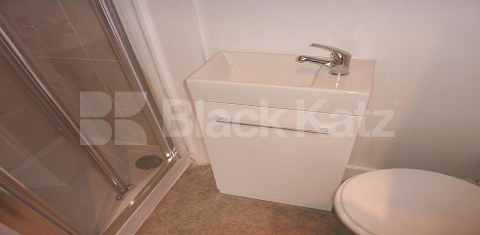 			New Instruction, Studio Apartment, 1 bath, 1 reception Flat			 Holloway Road, HOLLOWAY / ARCHWAY 